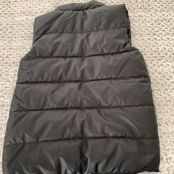 EUC Puma vest and tee set size 8 - Picture 9 of 9